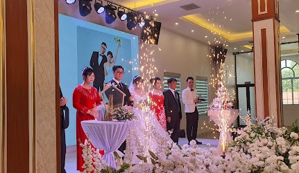 Tổ chức tiệc cưới